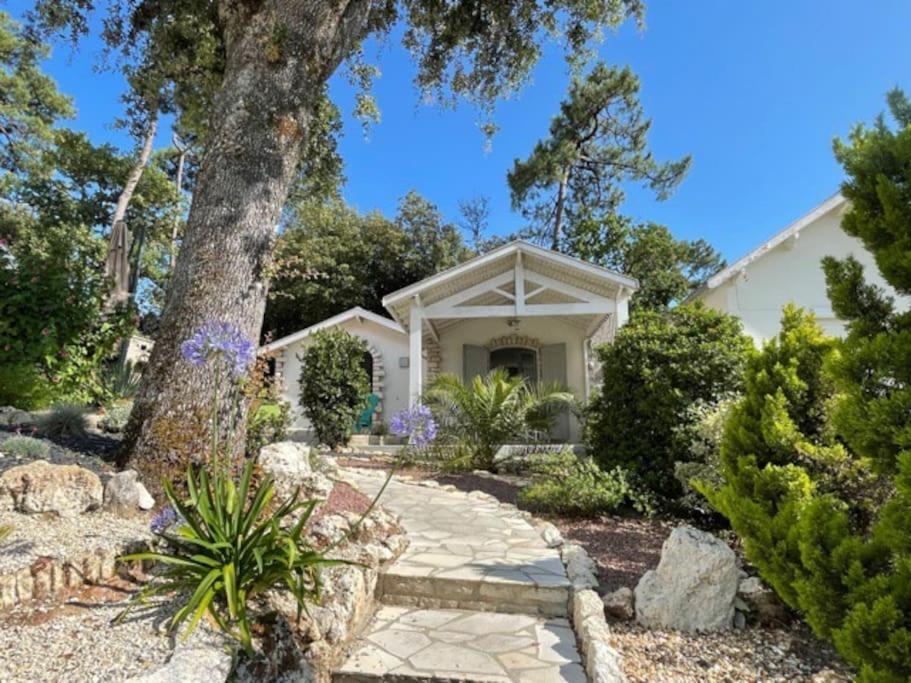 Adorable Petite Maison A 400M De La Mer Villa Saint-Georges-de-Didonne Exterior foto