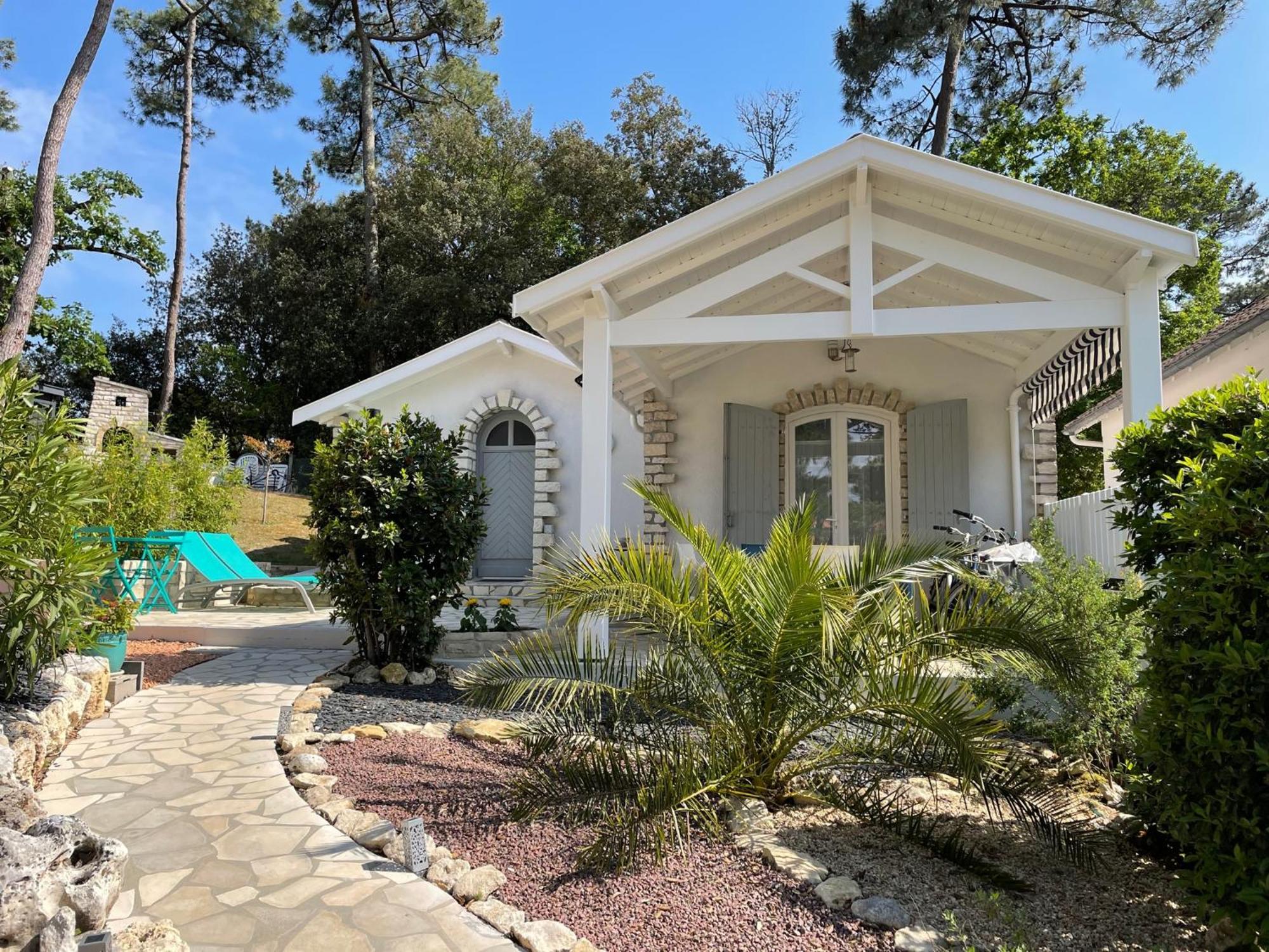 Adorable Petite Maison A 400M De La Mer Villa Saint-Georges-de-Didonne Exterior foto