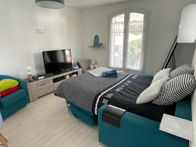 Adorable Petite Maison A 400M De La Mer Villa Saint-Georges-de-Didonne Exterior foto